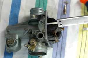 Revisione carburatori Honda cb500 four -10