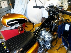 Equilibratura carburatori Honda CB 500 Four 2