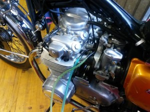 Equilibratura carburatori Honda CB 500 Four 3